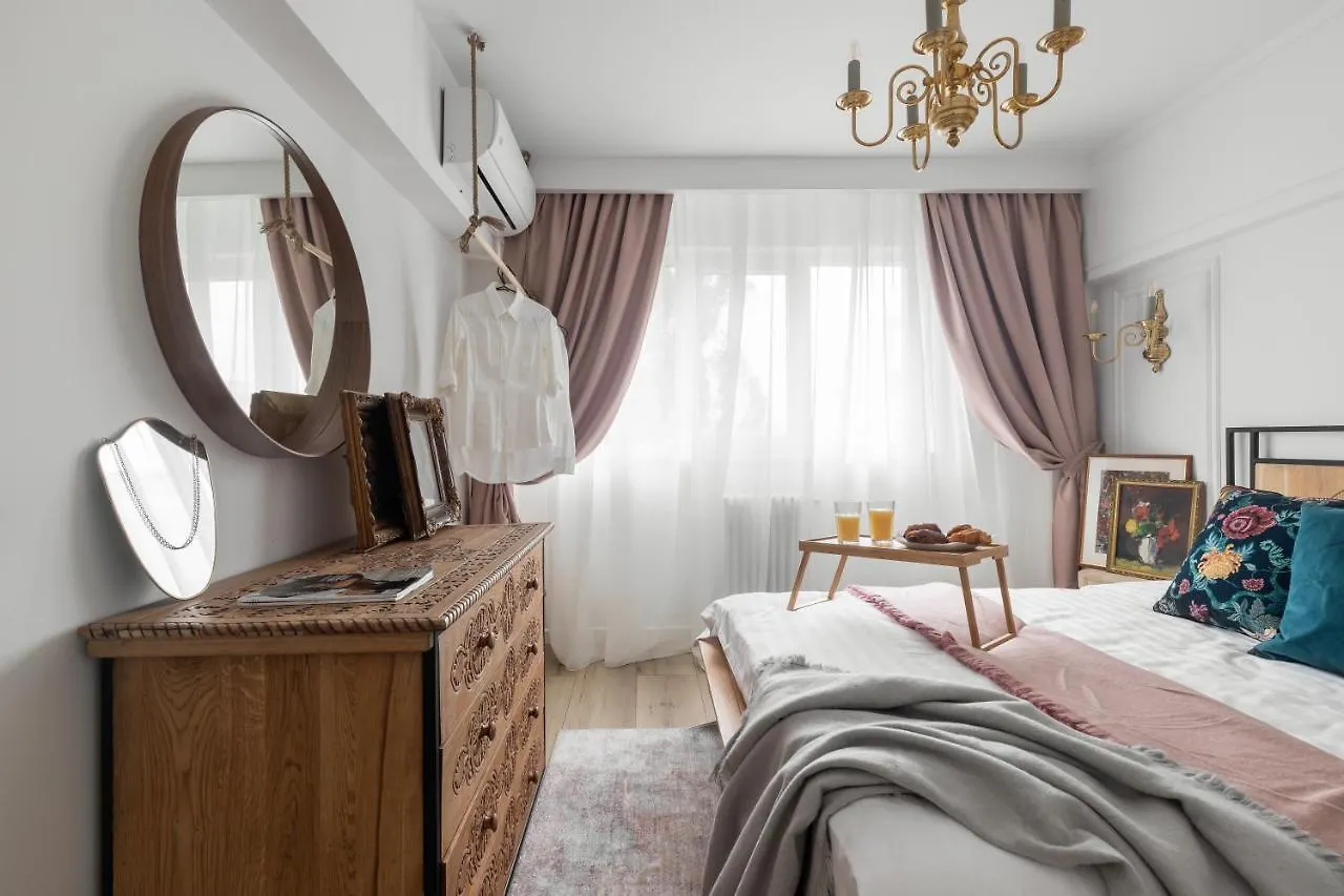 Eclectic 3 Bedroom Calea Victoriei By Urbanesq Bucarest Roumanie