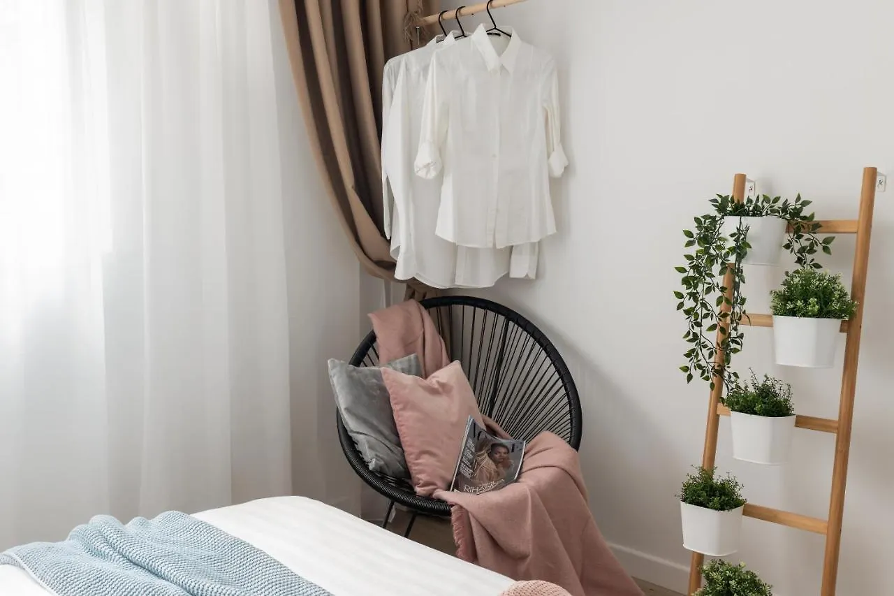 Eclectic 3 Bedroom Calea Victoriei By Urbanesq Bucarest
