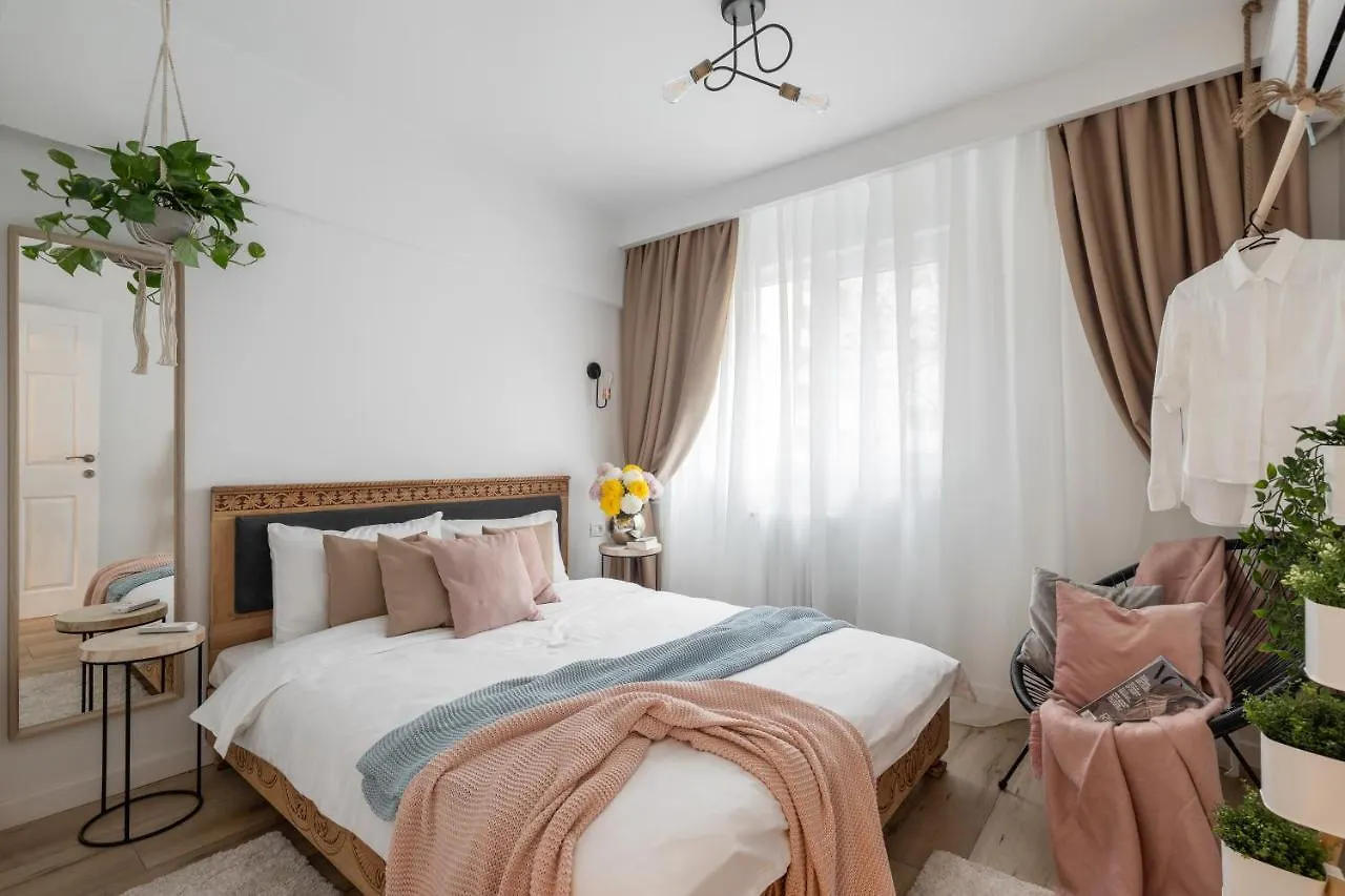 Appartement Eclectic 3 Bedroom Calea Victoriei By Urbanesq Bucarest