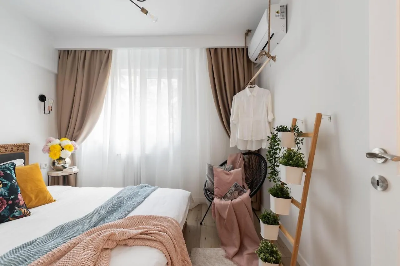 Eclectic 3 Bedroom Calea Victoriei By Urbanesq Bucharest Apartment