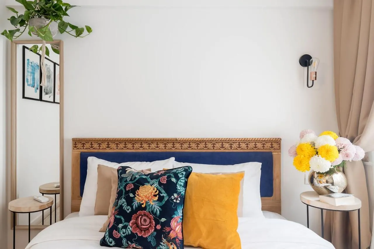 Eclectic 3 Bedroom Calea Victoriei By Urbanesq Bucharest Apartment