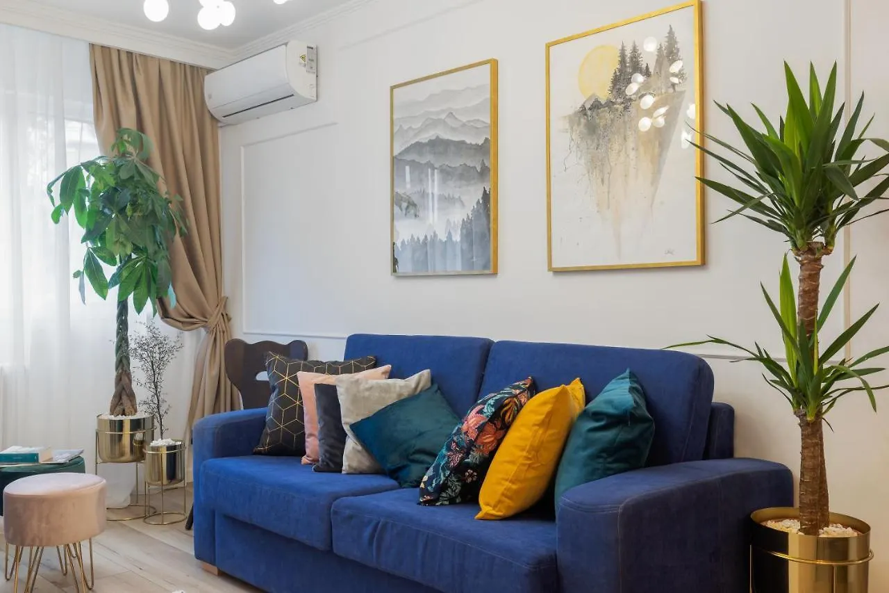 Eclectic 3 Bedroom Calea Victoriei By Urbanesq Bukarest