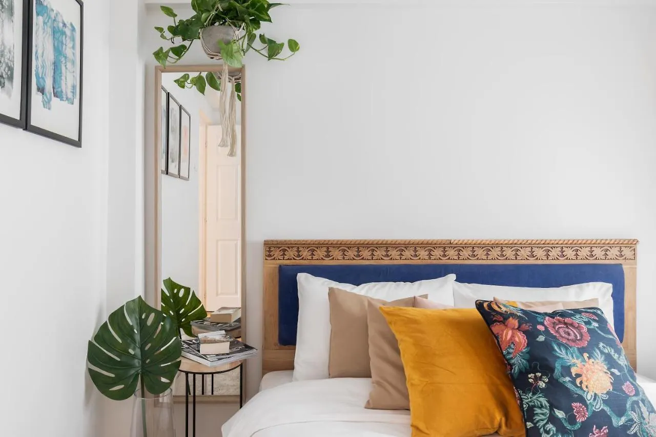 Apartment Eclectic 3 Bedroom Calea Victoriei By Urbanesq Bukarest